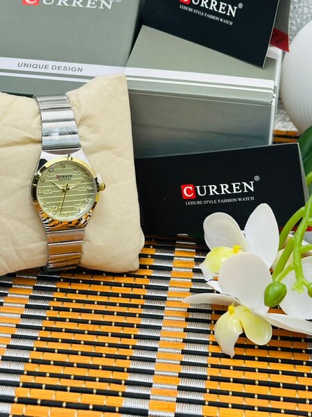 Montre élégante en acier inoxydable Curren