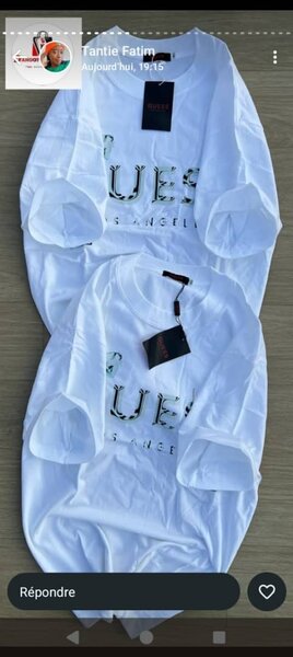 T-shirt blanc imprimé moderne