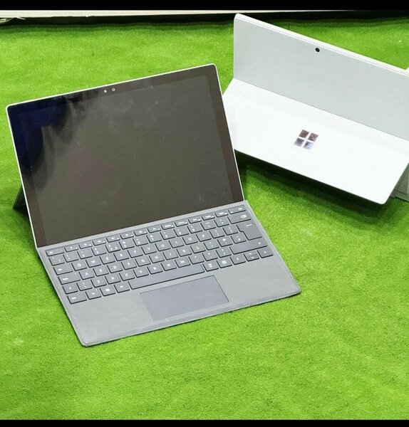 Tablette Microsoft Surface Pro