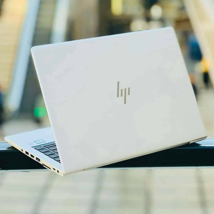 HP 840 G5 Core i5 16Go tactile