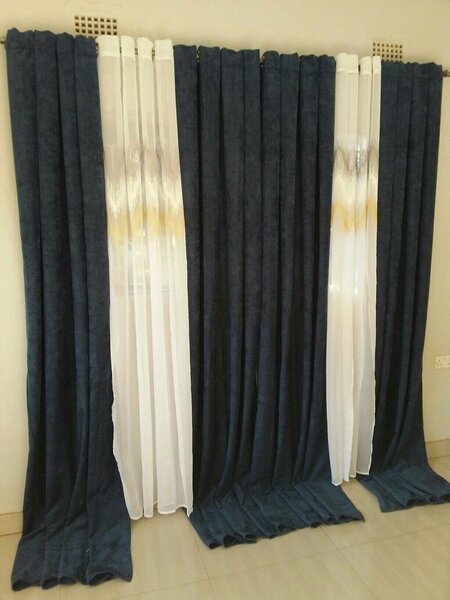 2 drops of curtains white and black