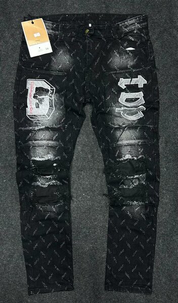 Jean slim noir déchiré