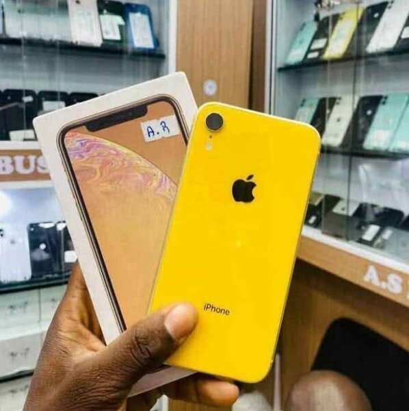 iPhone XR  Jaune Neuf en Boîte