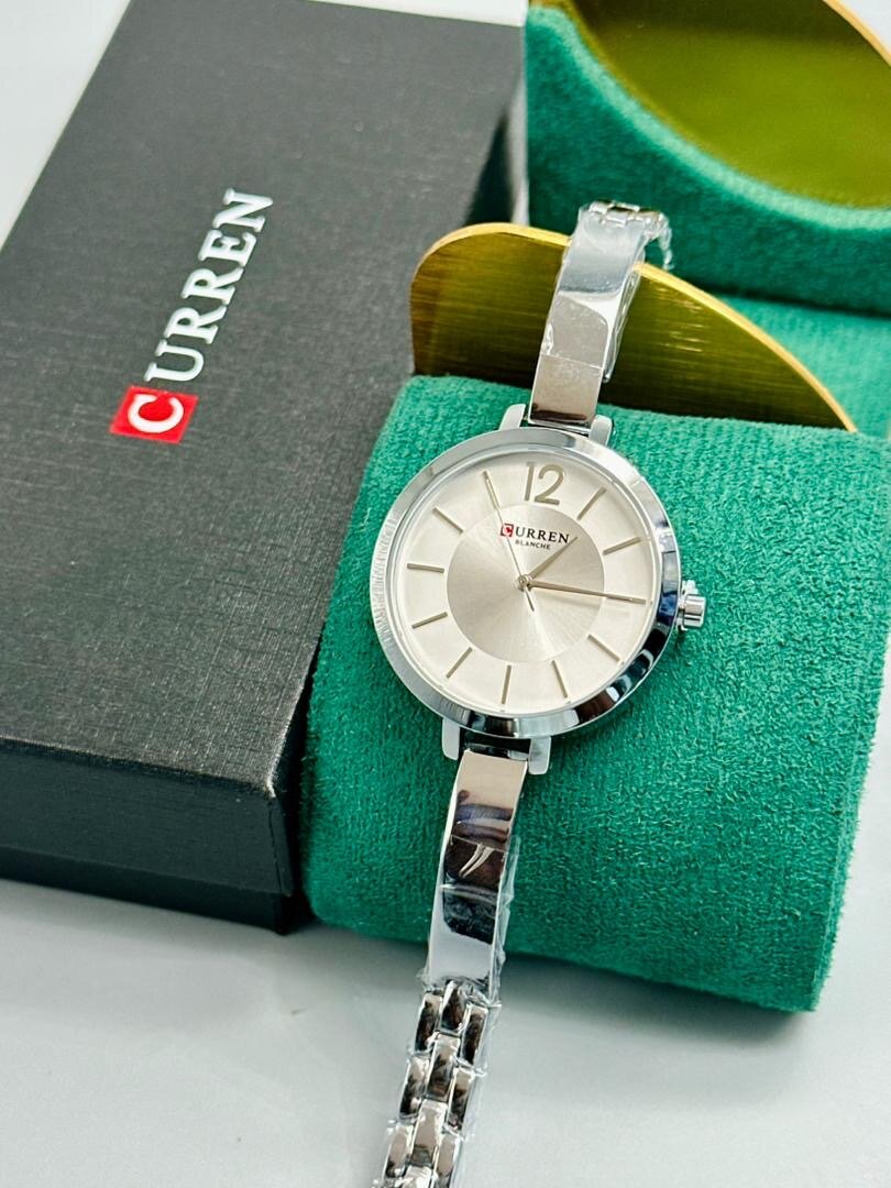 Montre Femme Cuir Élégante