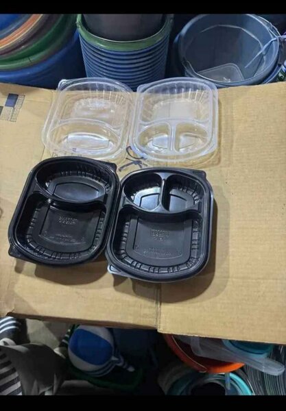 Boîte alimentaire jetable avec couvercle