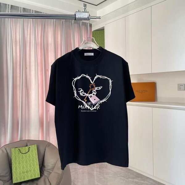 T-shirt de designer luxe