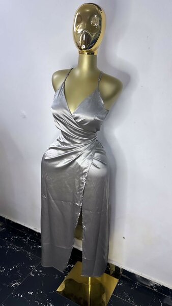 Robe en satin élégante