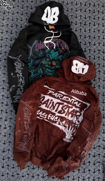 Sweatshirts à capuche graffiti