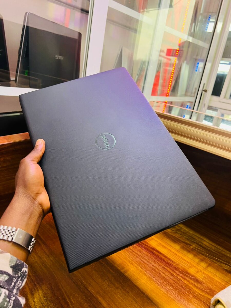 Dell Inspiron 15-3567