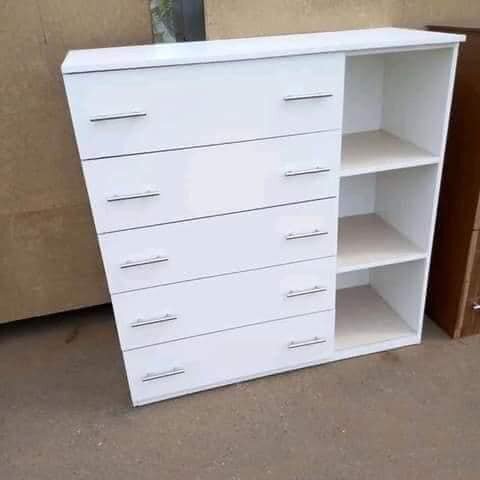 Chest drawer