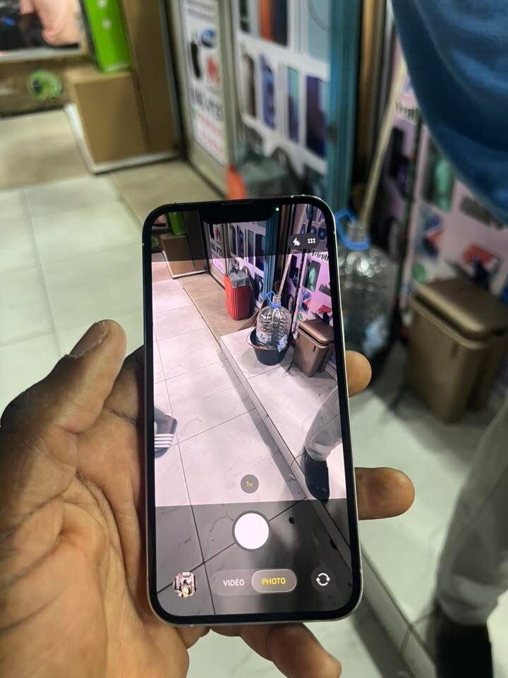 iPhone 13 Pro - Téléphone Appl