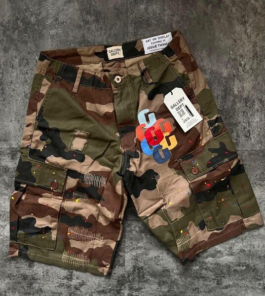 Shorts cargo camouflage artistiques