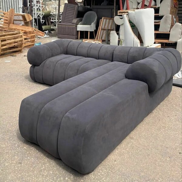 Canapé d'angle gris foncé en velours