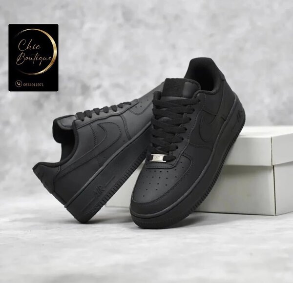 Chaussures Noires Classiques