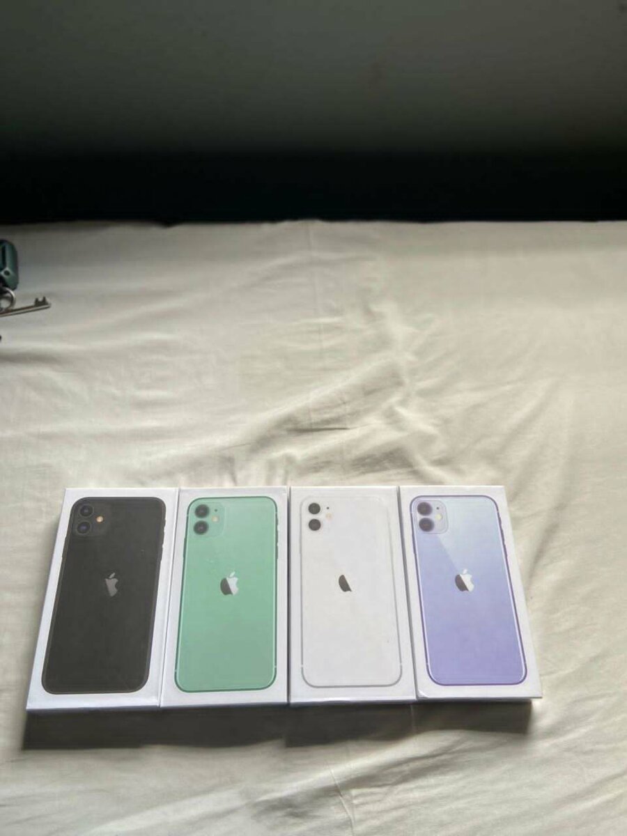 BRAND NEW IPHONE 11 , 12 AND 13
