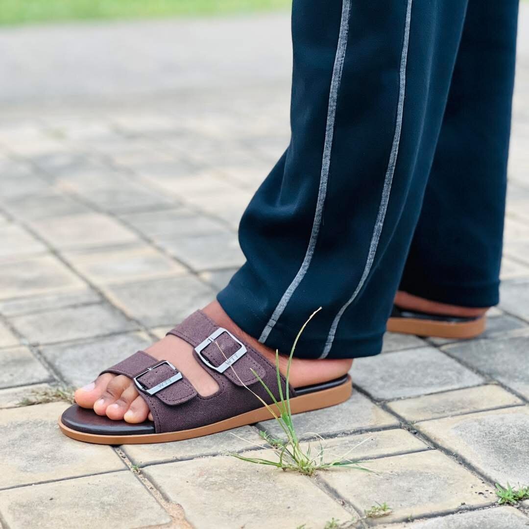 Sandales à boucles cuir