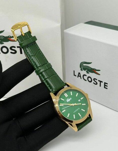 Montre élégante Lacoste