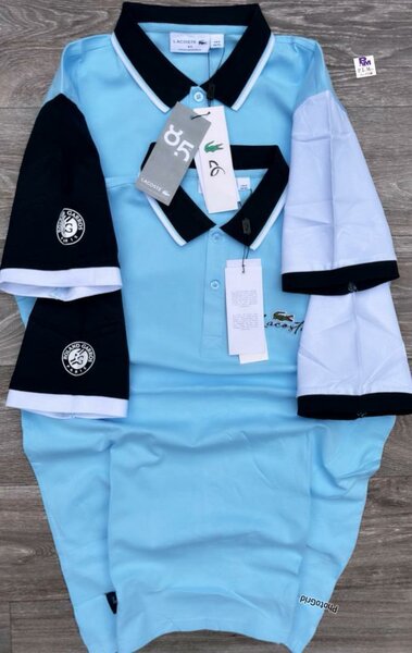 Polo multicolore élégant