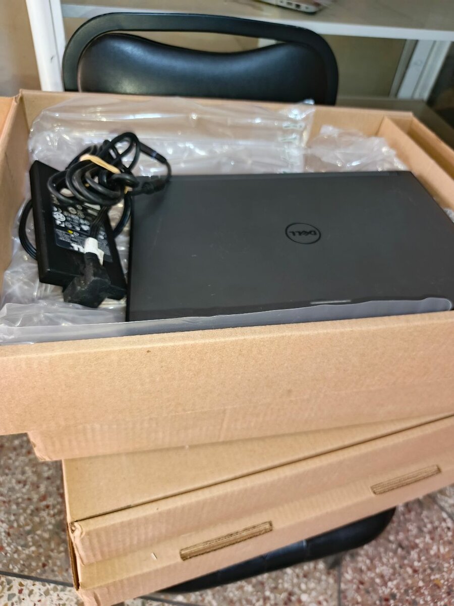Dell core i5 in box , 5th gen