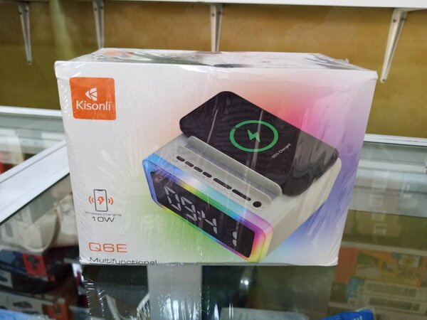 MULTIFUNCTIONAL NIGHT LIGHT RGB SPEAKER