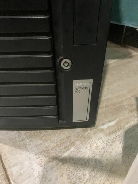 Tour PC MaxData Platinum