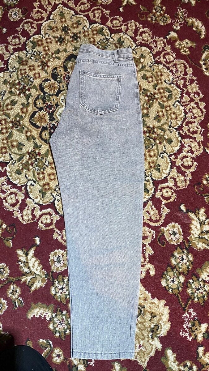 Джинсы новые