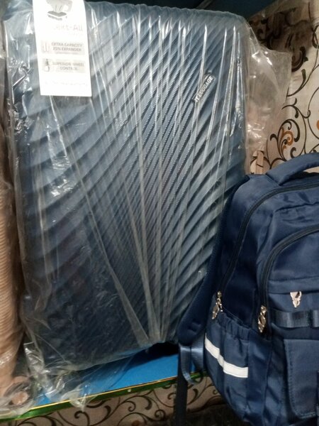 It luggage bag three pieces