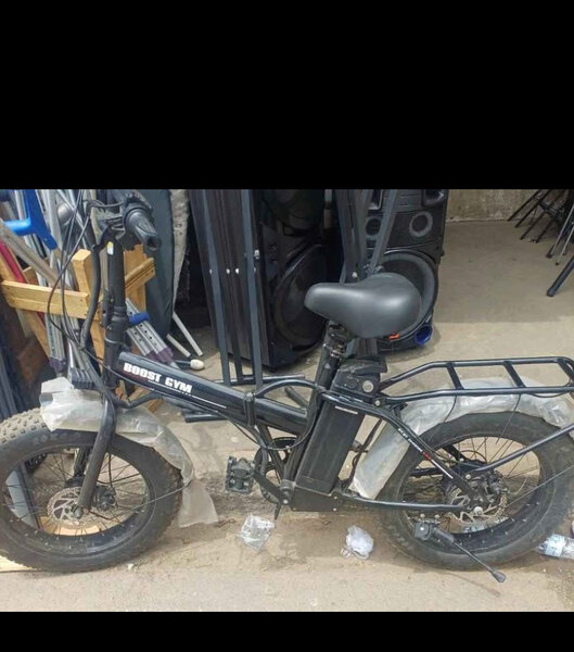 Vélo électrique pliant robuste