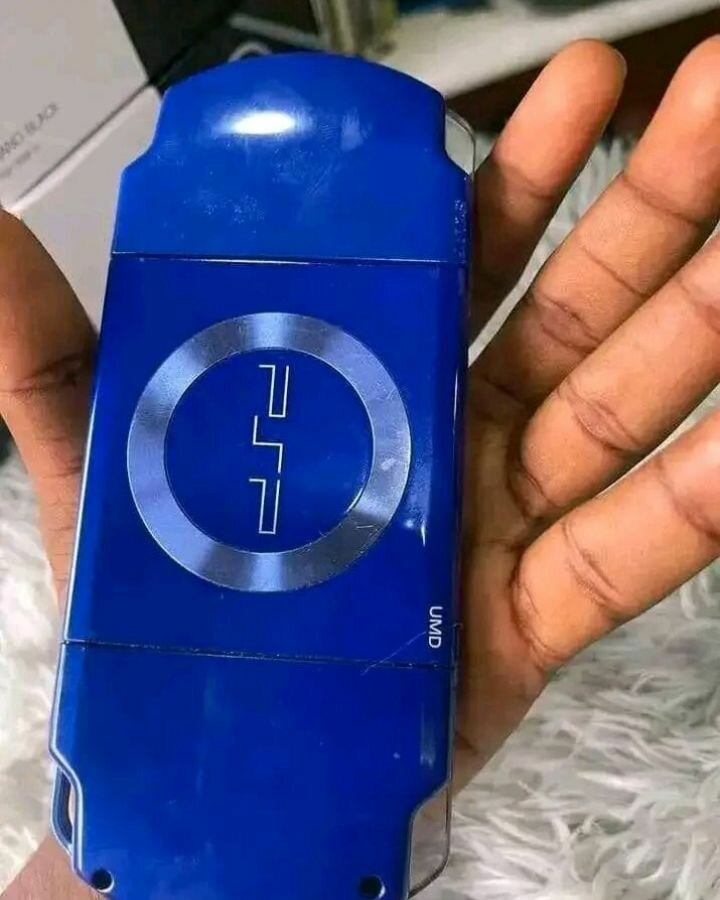 Console de jeu Sony PSP bleu