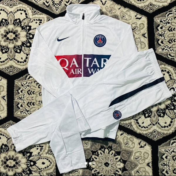 Ensemble Survêtement Foot Saison 23/24 PSG