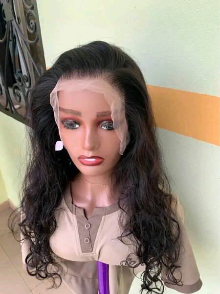 Perruque lace front ondulée