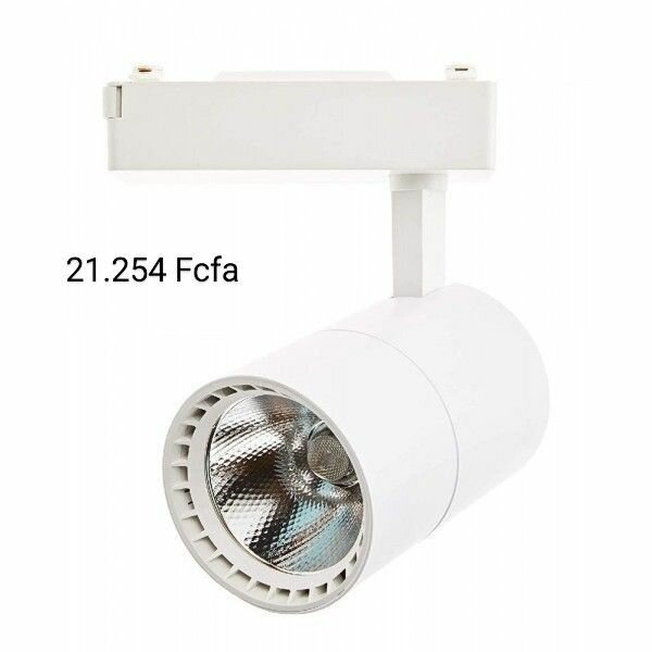 Spot LED sur rail moderne