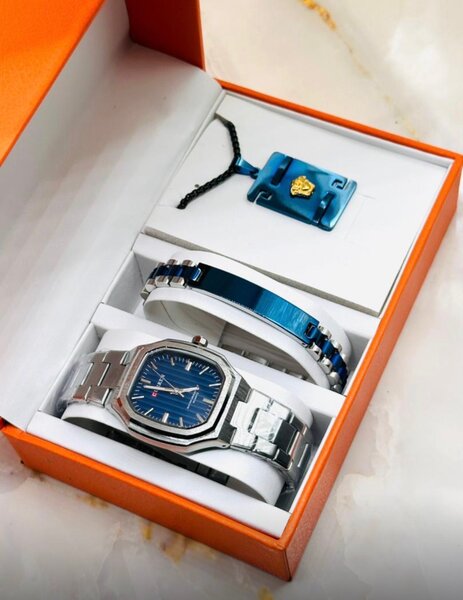 Montre avec Bracelet et Collier