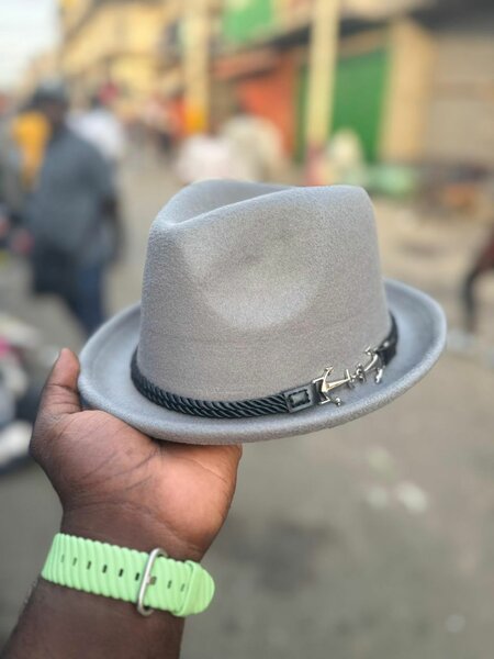Chapeau Fedora élégant