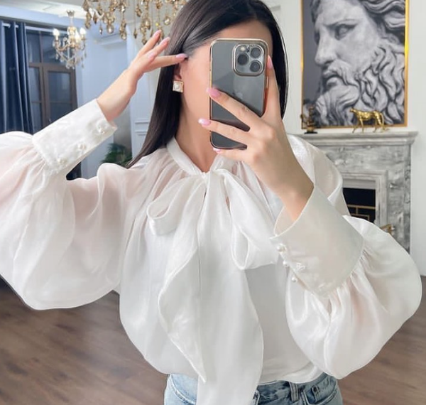 В наличии Блузка🌸 Размер:стандарт Рассветки:белый