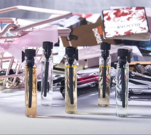 Les essences de parfums (Jean miss)