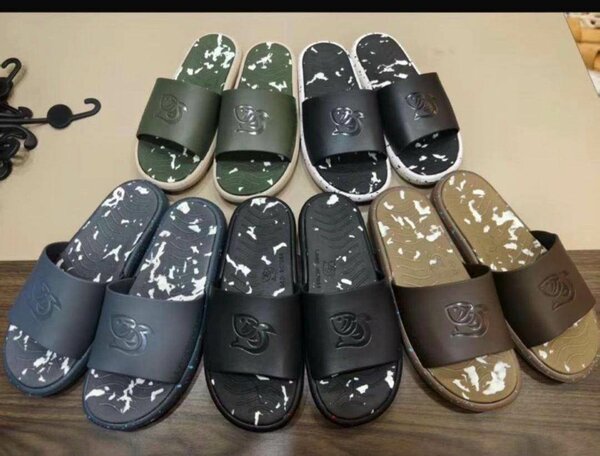 Sandales homme en caoutchouc