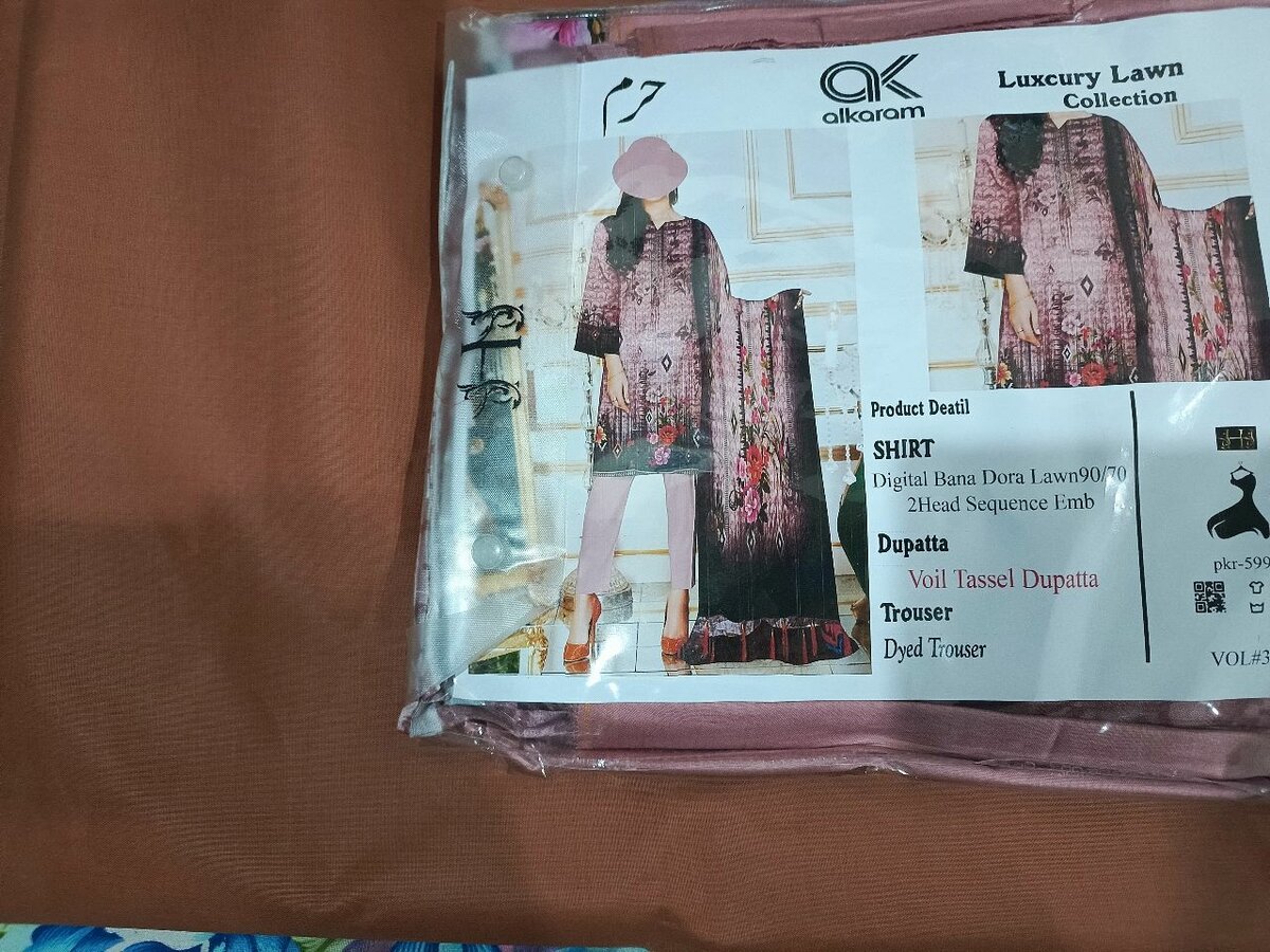 New Eid collection deal couple dresses same