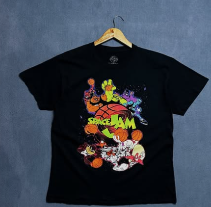 Space jam t shirt size : L