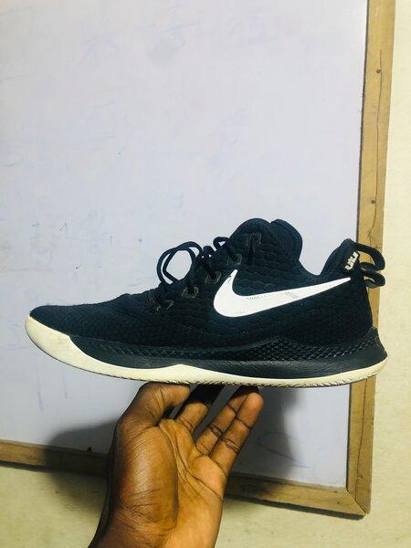 Chaussures de sport Nike noires