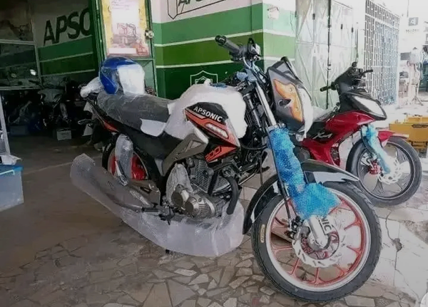 Tonic Moto rouge et noir