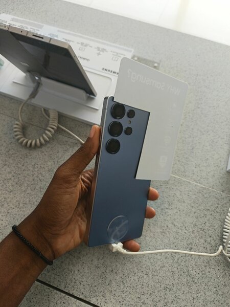 SAMSUNG GALAXY S25 ULTRA (256)