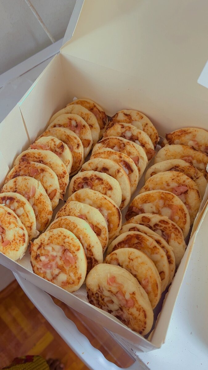 Mini pizzas variées gourmandes