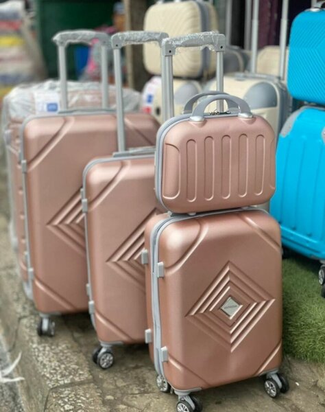 Ensemble de valises rose gold