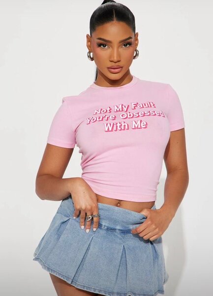 T-shirt court à message pour femme