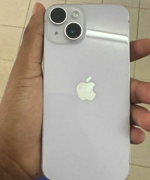 iPhone moderne argenté