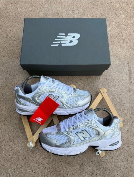 New Balance 530