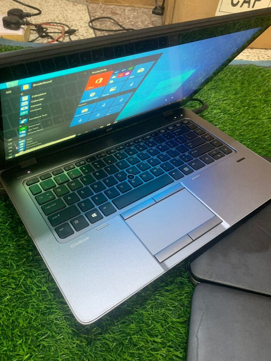 HP Elitebook book 840 Touchscreen keyboard light