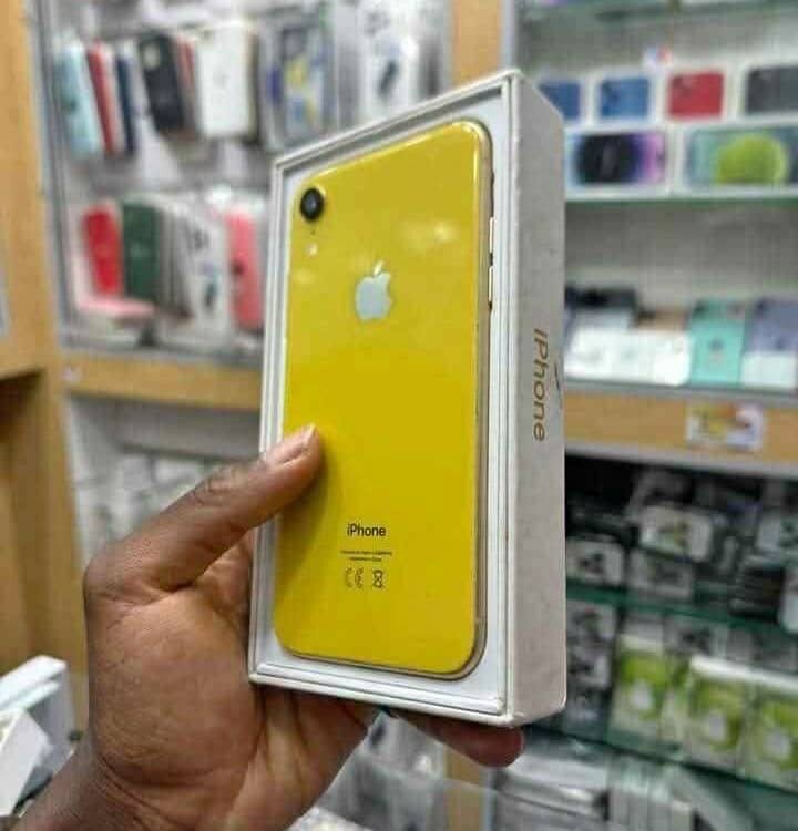 iPhone XR  Jaune Neuf en Boîte