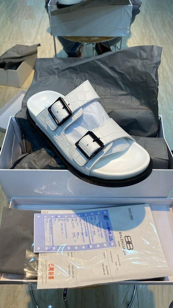 Sandales Balenciaga Élégantes